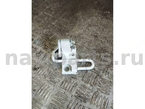 Петля двери задней правой Volkswagen Passat, 2006 г., арт. 11188