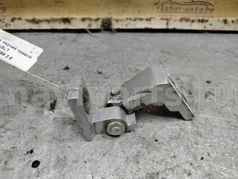 Петля двери задней правой Audi A6, 1997 г., арт. 190922