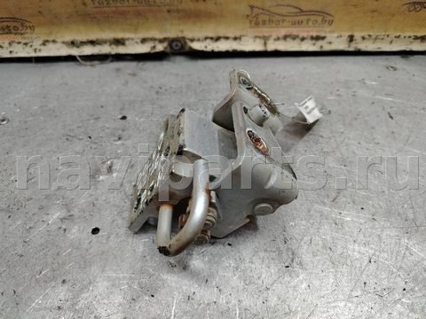 Петля двери задней правой Volkswagen Golf, 2004 г., OEM 1К4833412, арт. 197240