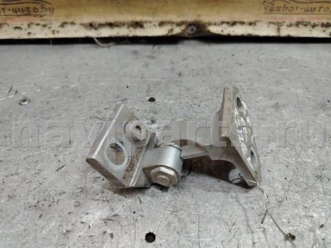 Петля двери задней правой Volkswagen Golf, 2004 г., арт. 197241