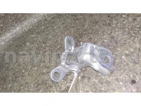 Петля двери задней правой Skoda Roomster, 2011 г., арт. 22338008003