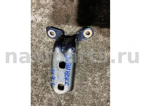 Петля двери задней правой Chevrolet Equinox, 2020 г., OEM 80066P, арт. 33210431619