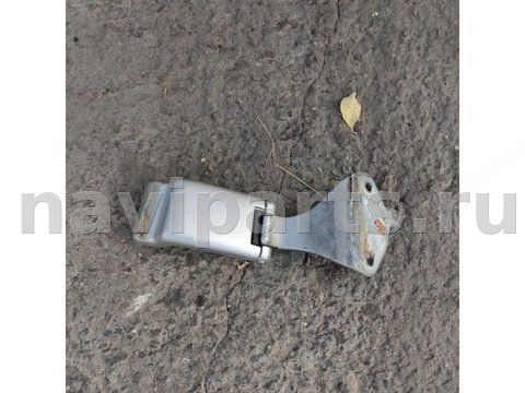 Петля двери задней правой Mercedes Vito W639, 2003 г., OEM A6397401437, арт. 3528