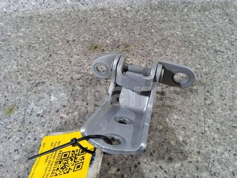 Петля двери задней правой Toyota Yaris, 2009 г., арт. 46023016812