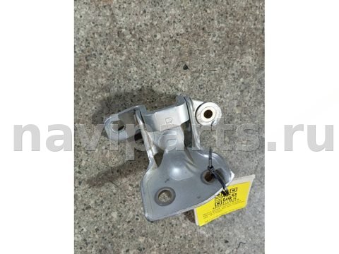 Петля двери задней правой Mazda Demio, 2002 г., арт. 46023017610