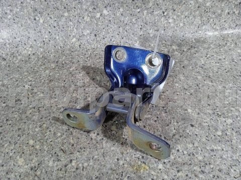 Петля двери задней правой Mazda 626, 2001 г., арт. 46023024447