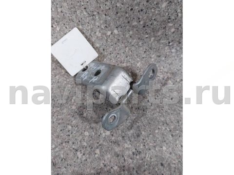 Петля двери задней правой Toyota Prius, 2004 г., арт. 46023024488