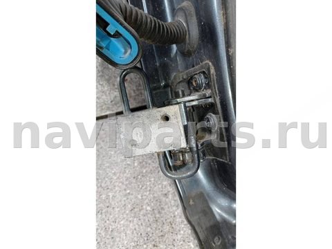 Петля двери задней правой Audi A8, 2004 г., арт. 46023049925