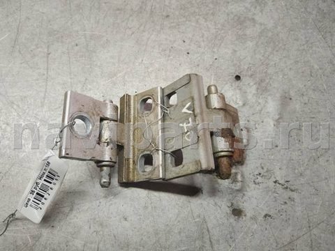 Петля двери задней правой Volvo V70, 2000 г., арт. 74125
