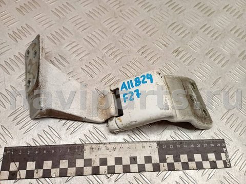 Петля двери задней правой Mercedes Vito W639, 2006 г., OEM A6397402037, арт. A11824