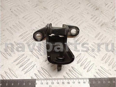 Петля двери задней правой Toyota RAV4, 2005 г., арт. A28049