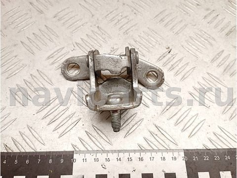 Петля двери задней правой Toyota RAV4, 2004 г., арт. A28060_1
