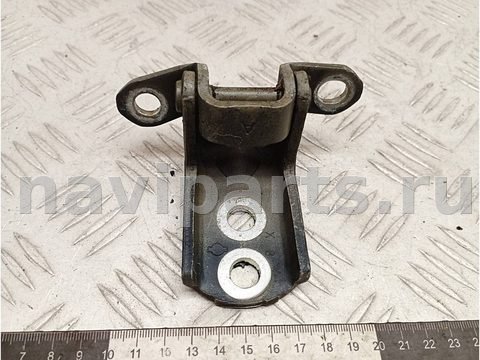 Петля двери задней правой Nissan Qashqai, 2008 г., OEM 824212F030, арт. A33567
