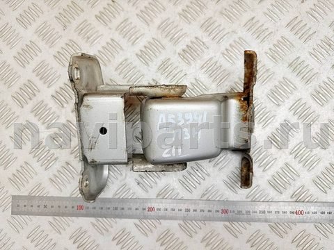 Петля двери задней правой Opel Vivaro, 2004 г., OEM 527428A, арт. A53941_1