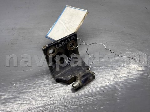 Петля двери задней правой Lancia Dedra, 1993 г., OEM 46742255, арт. B103405509