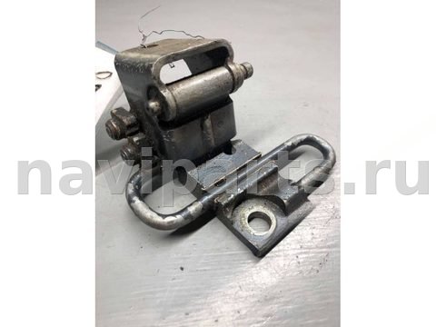 Петля двери задней правой Volkswagen Touran, 2004 г., OEM 1T0833412A, арт. B60516720