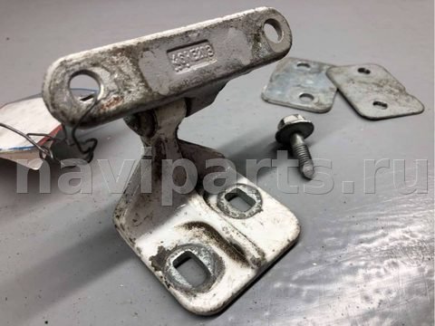 Петля двери задней правой Mercedes C W203, 2001 г., OEM A2037300437, арт. B65861876