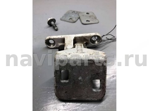 Петля двери задней правой Mercedes C W203, 2001 г., OEM A2037300437, арт. B65861876, фото 4