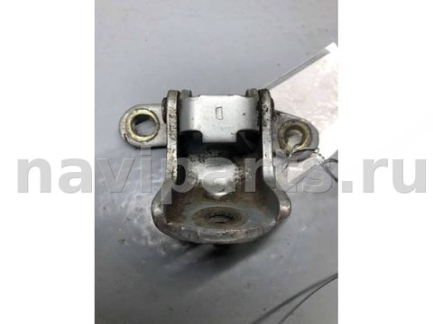 Петля двери задней правой Nissan Primera, 2000 г., OEM 824002F030, арт. B66011745