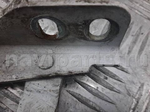 Петля капота Mercedes Sprinter, 2002 г., OEM 9017500451, арт. 1078219, фото 3