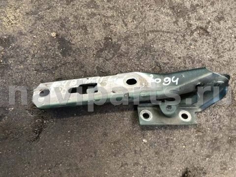 Петля капота Audi A4, 2002 г., арт. 18681