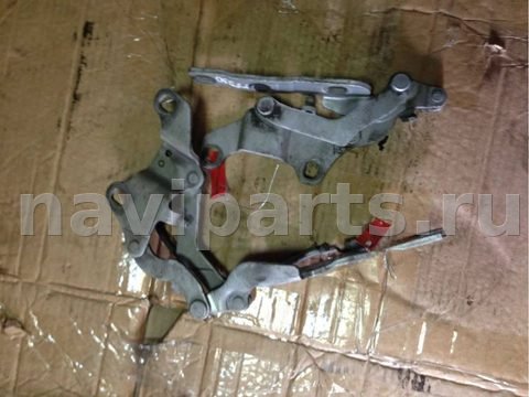 Петля капота BMW 1 E87/E81/E82/E88, 2007 г., арт. 66836211