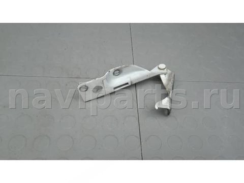 Петля капота Nissan Navara D40, 2013 г., арт. 6BM04D502