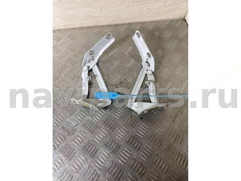 Петля капота Mercedes Sprinter, 2017 г., OEM 9067500021, арт. B49816
