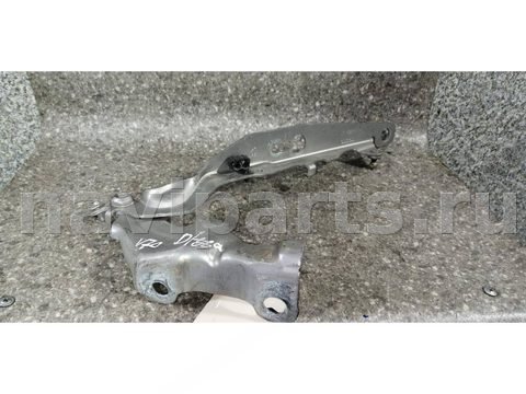 Петля капота левая Volvo V70, 2010 г., арт. 13743009001