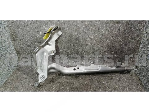 Петля капота левая Volvo V70, 2010 г., арт. 13743009001, фото 3