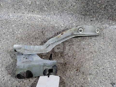 Петля капота левая Nissan Qashqai, 2008 г., арт. 46023008522