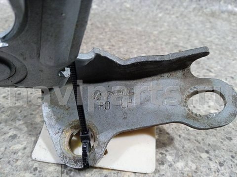 Петля капота левая Hyundai Trajet, 2006 г., арт. 46023009437, фото 3