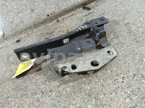 Петля капота левая Volkswagen Passat, 2008 г., OEM 3C0823301E, арт. 46023064844