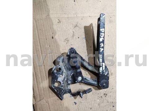 Петля капота левая Volkswagen Passat B6, 2007 г., OEM 3C0823301D, арт. 93823104