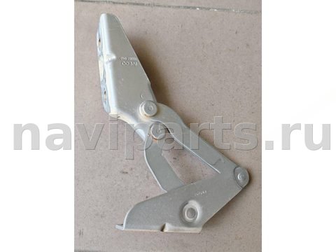 Петля капота правая Iveco Daily, 2009 г., OEM 504058770, арт. 005S815655