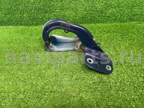 Петля капота правая Ford Focus, 2012 г., OEM 1750016, арт. 11442