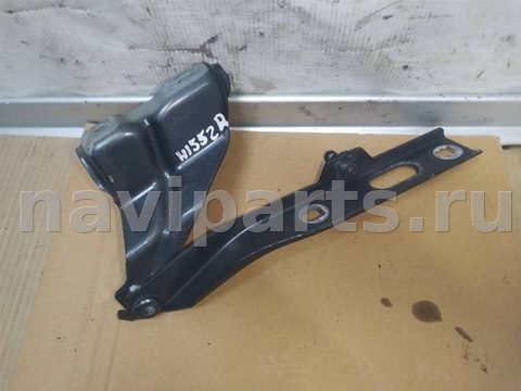 Петля капота правая Audi Q5 8R, 2011 г., OEM 8R0823302A, арт. 12041.H1552