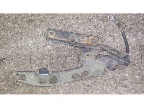Петля капота правая BMW 7 E38, 1998 г., арт. 13703008002