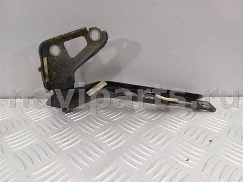 Петля капота правая Audi Q7 4L, 2009 г., OEM 4L0823302, арт. 29118