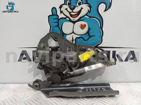 Петля капота правая Audi Q7 4M, 2015 г., OEM 4M0823302A, арт. 34918