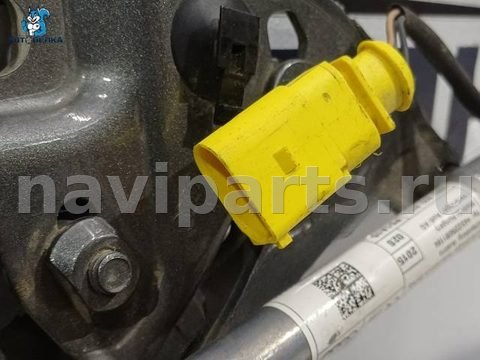 Петля капота правая Audi Q7 4M, 2015 г., OEM 4M0823302A, арт. 34918, фото 3