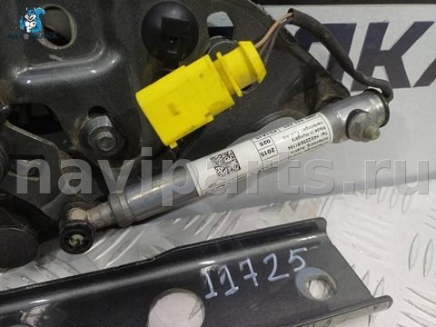 Петля капота правая Audi Q7 4M, 2015 г., OEM 4M0823302A, арт. 34918, фото 4