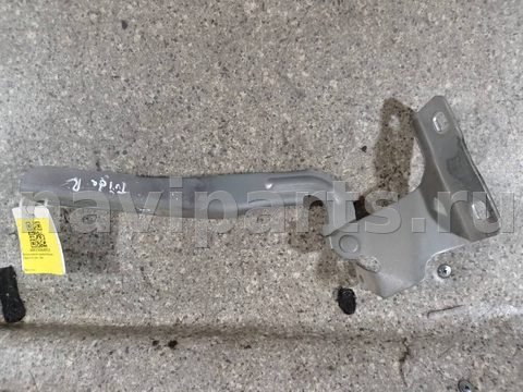 Петля капота правая Nissan Tiida, 2008 г., арт. 46023064853