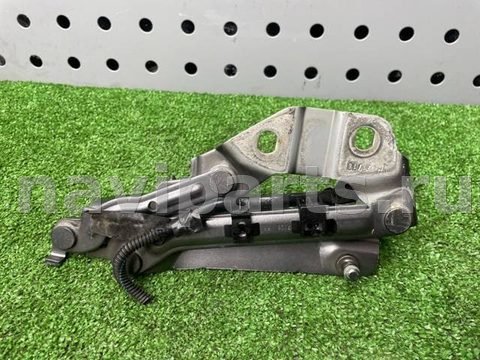 Петля капота правая Land-Rover Discovery Sport L550, 2016 г., OEM LR075405, арт. 5255