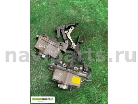 Петля капота правая Mercedes E C207, 2013 г., OEM 2129067701, арт. 67557475_5