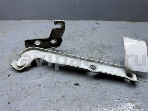 Петля капота правая Volkswagen Tiguan, 2012 г., OEM 5N0823302A, арт. B111743133