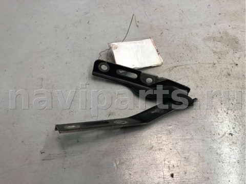 Петля капота правая Volkswagen Polo, 2001 г., OEM 6K0823302, арт. B37899123