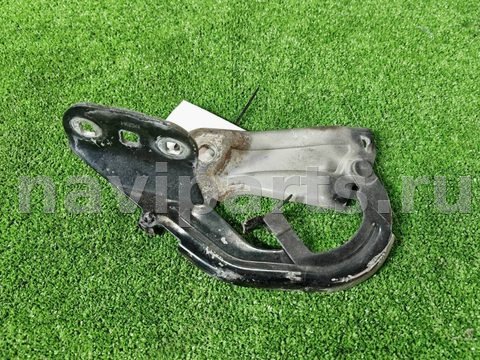 Петля капота правая Ford Focus, 2012 г., OEM BM51A16800AD, арт. D5767