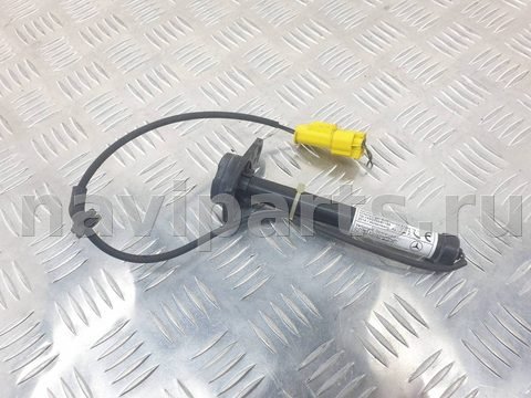 Пиропатрон петли капота Mercedes C W205, 2014 г., OEM A2059060002, арт. 10082