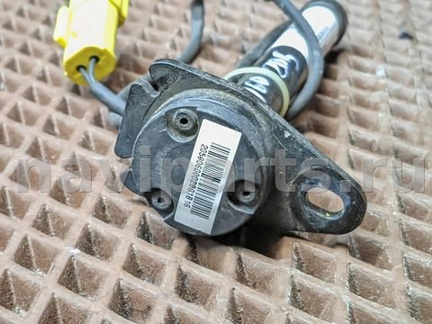 Пиропатрон петли капота Mercedes C W205, 2016 г., OEM A2059060002, арт. 101460, фото 3